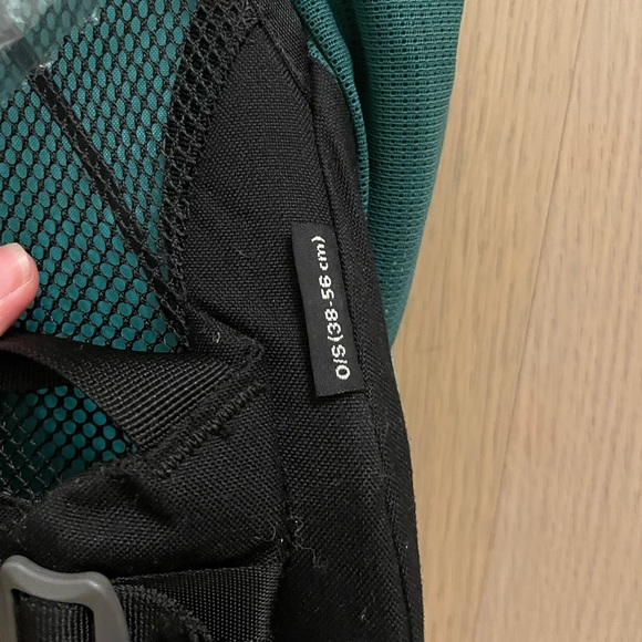 Osprey HikeLite 26 Daypack Backpack - Picture 6 of 11